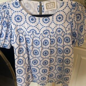 Sail to Sable Blue and White Circle Pattern Blouse